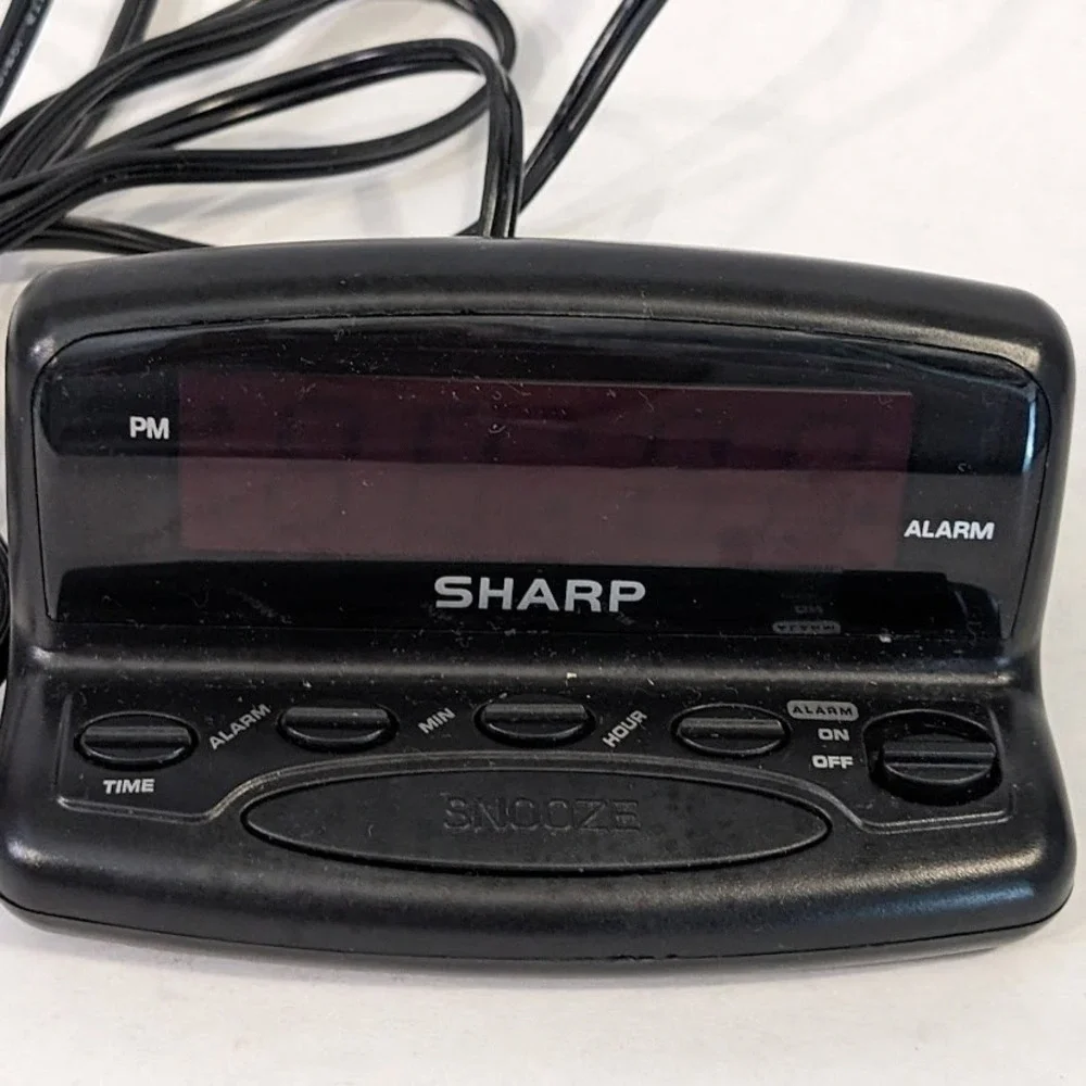 Sharp SPC026 Digital Alarm Clock Black Red LED Display Electric Battery Backup